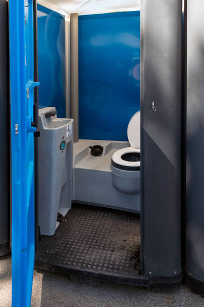 Best Portable toilet rental cost  in Uvalde, TX